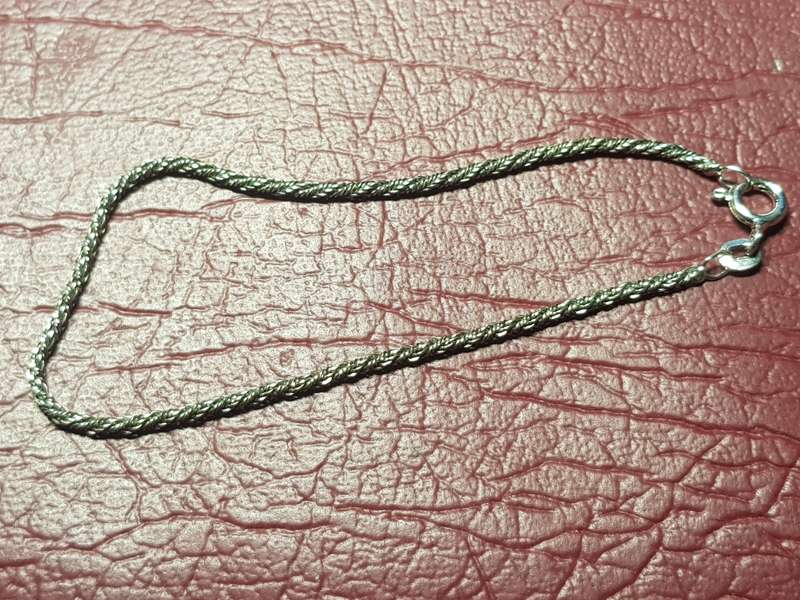 Lovely Genuine Solid Sterling Silver Bracelet in Very Good Condition - [1,99 g]