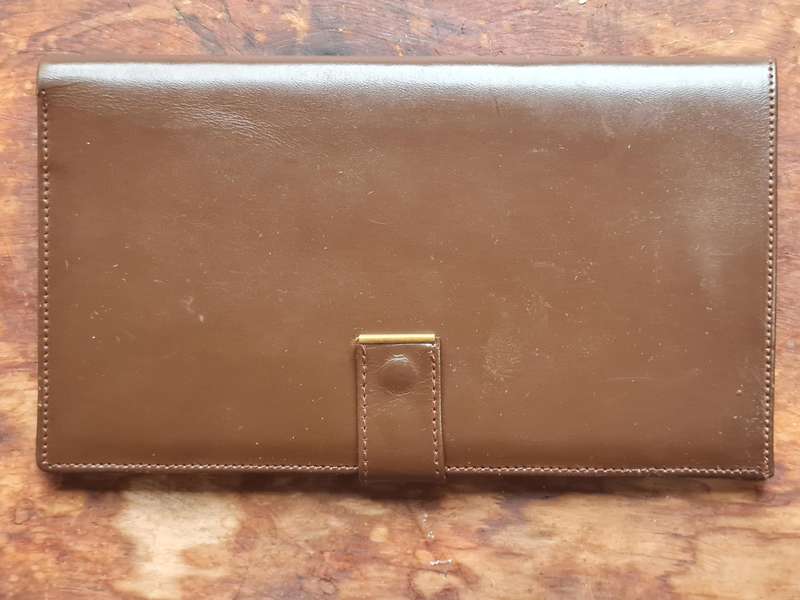 BUSHBUCK LEATHER CARD AND DOCUMENT HOLDER AS GOOD AS NEW.