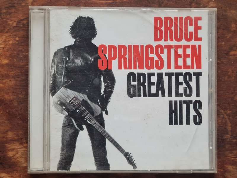 BRUCE SPRINGSTEEN GREATEST HITS.