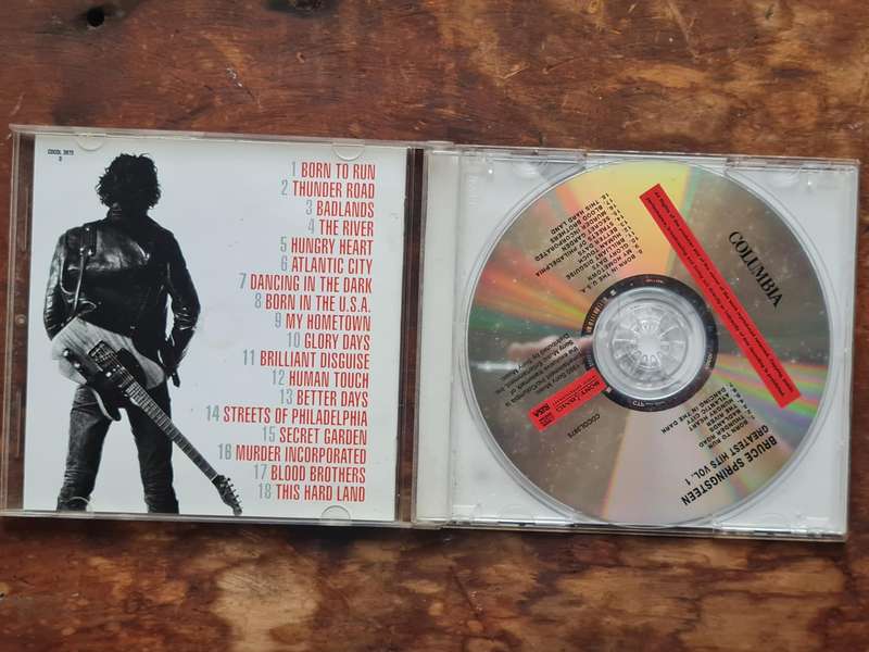BRUCE SPRINGSTEEN GREATEST HITS.