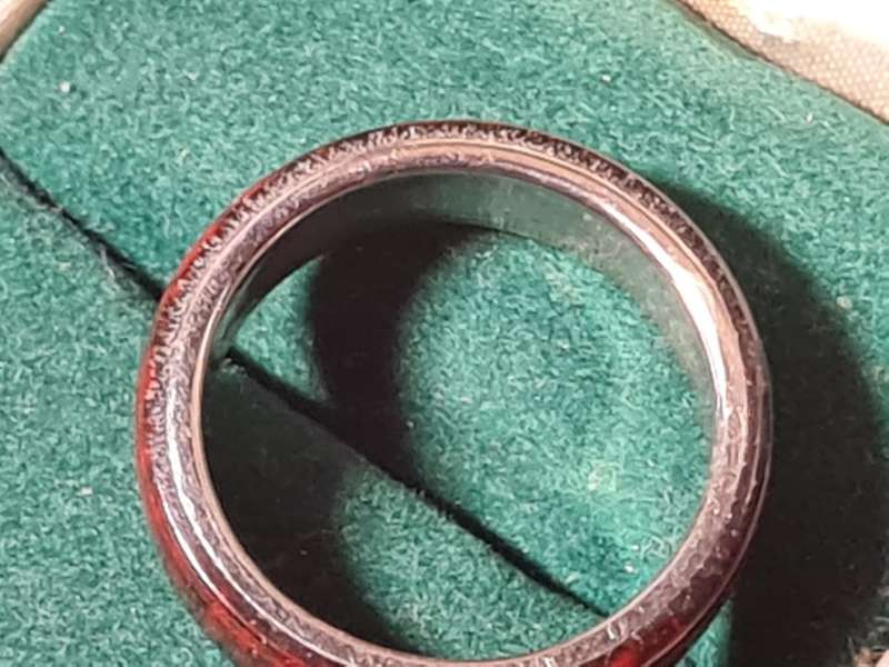 RING MADE FROM A 1980 C.O.I.N. FROM SPAIN IN EXCELLENT CONDITION.