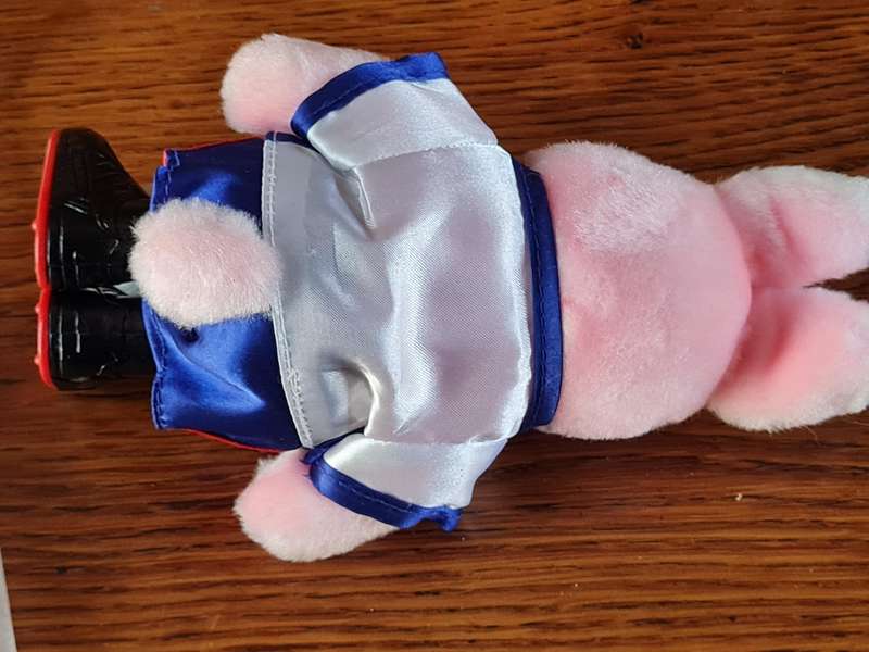DURACELL FOOTBALL BUNNY IN PERFECT CONDITION. Length 18 cm.