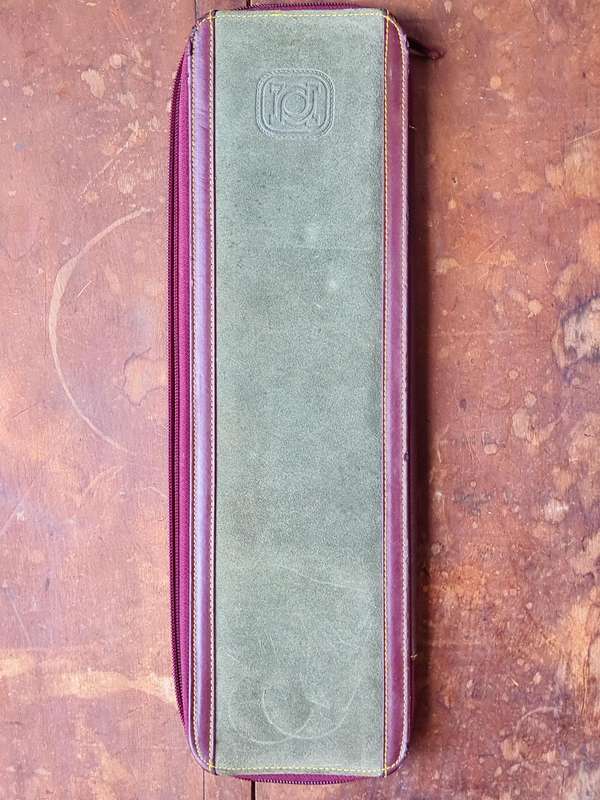 A Elegant Holder In Excellent Condition.