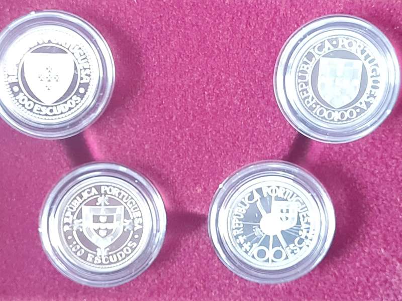 Portuguese Discovery Capsuled Proof Silver Commemorative Coin Set 1988