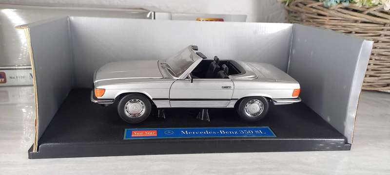 Mercedes-Bens 350SL By Sunstar 1:18
