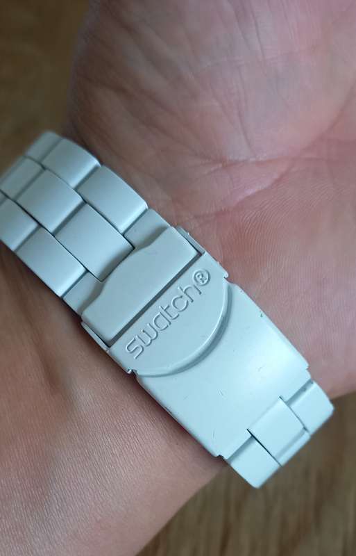 Swatch Irony White with skull theme