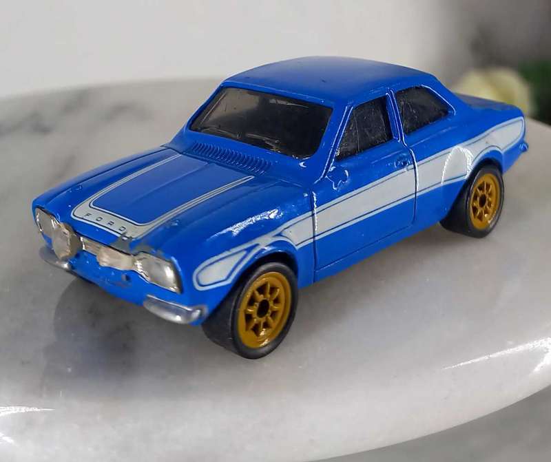 Ford Escort Hotwheels 1/64