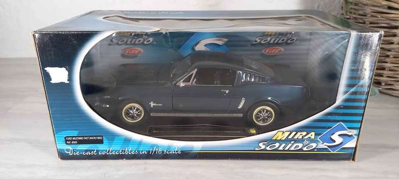 Ford Mustang Fastback 1965 by Solido 1:18 scale