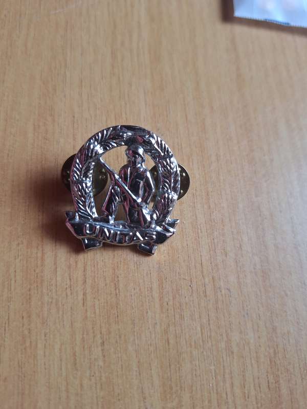 Commando Unitas army  cap badge