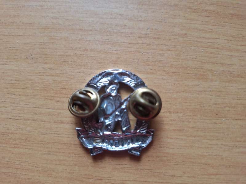 Commando Unitas army  cap badge