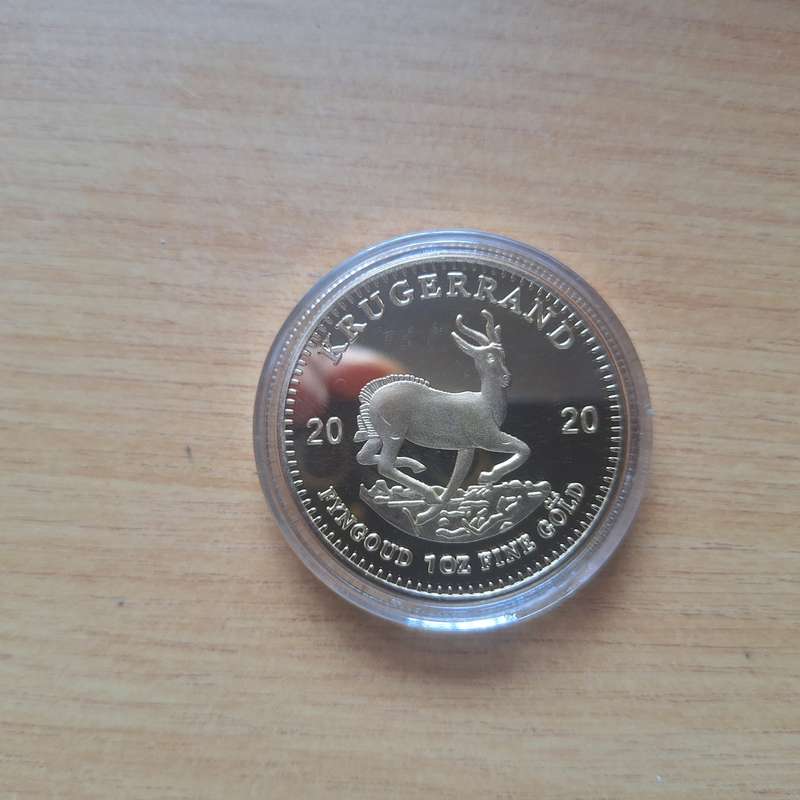 Paul Kruger replica gold color Krugerrand  coin in capsule