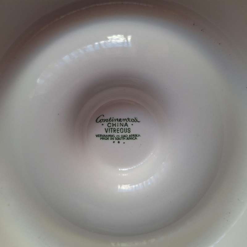 Large Total ashtray