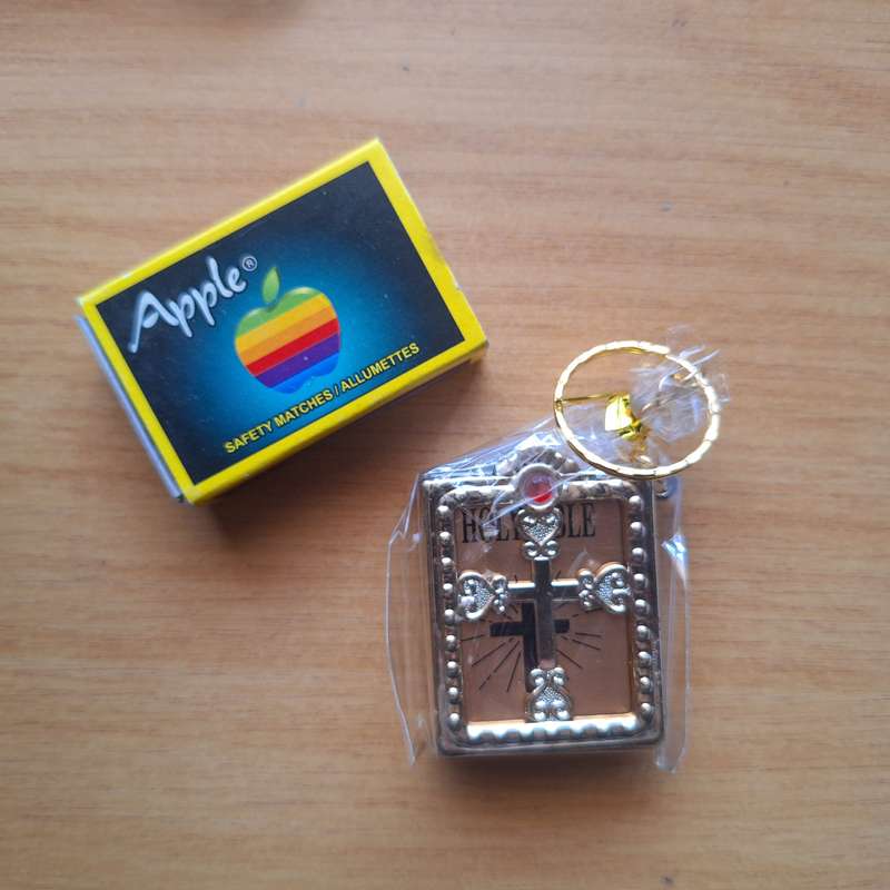 Real miniature holy bible golden keyring holder