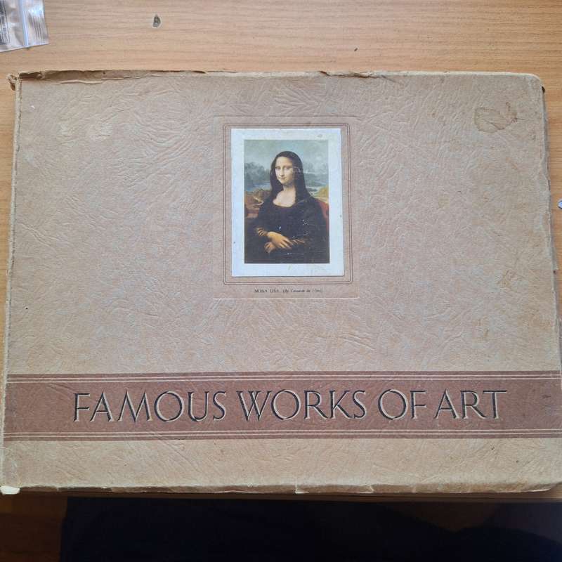 Famous Works of arts with 97 cigarette cards from 1950's