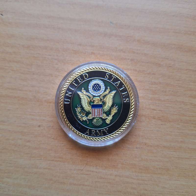 United States Army commemorative Hero's Prayer coin in capsule