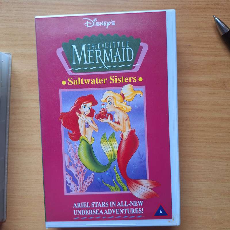 Disney The little Mermaid Saltwater sisters