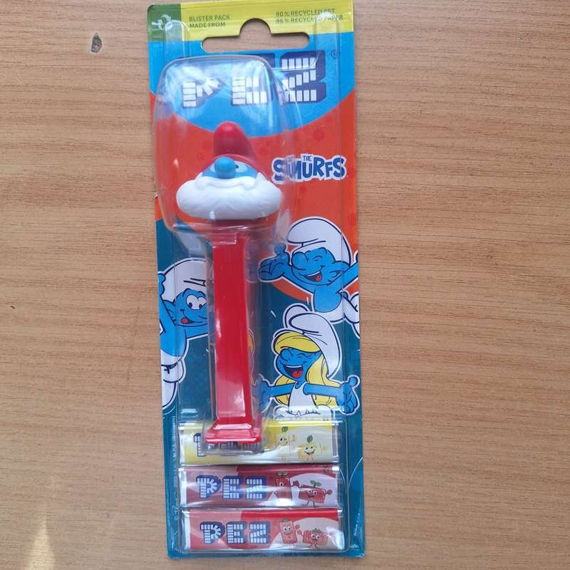 PEZ special Smurf edition