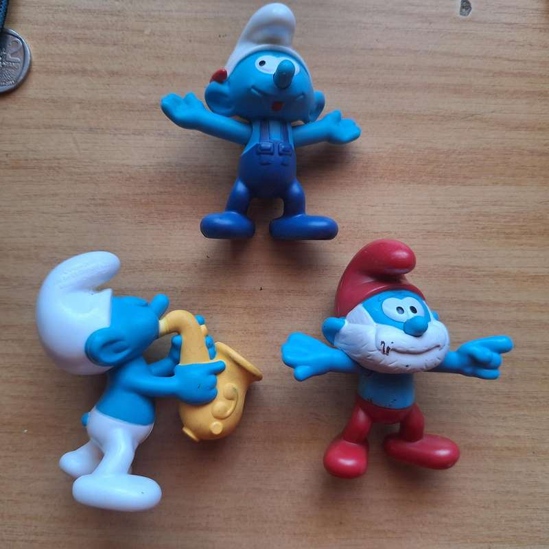 3 x Mcdonalds smurfs