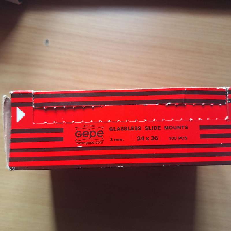Gepe vintage glassless slide mounts