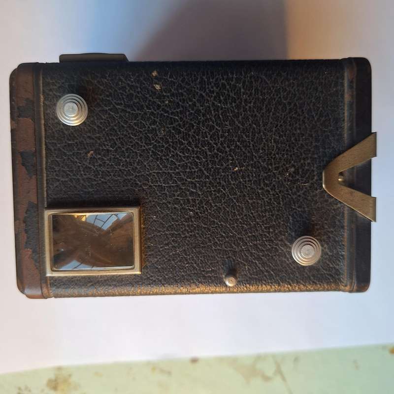 Vintage Brownie camera six-20 model D