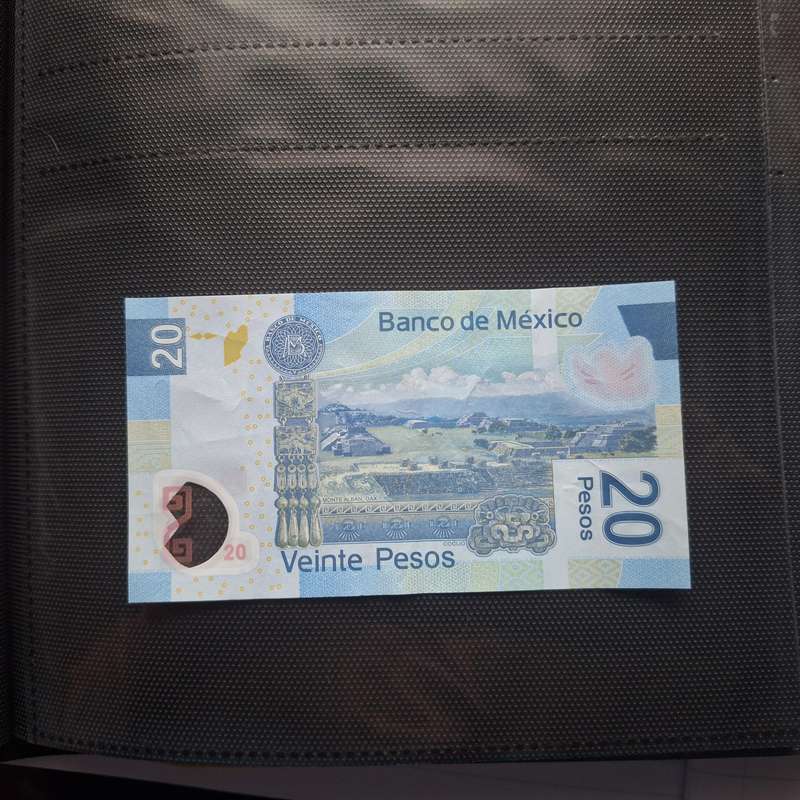 20 Pesos bank note from Mexico 2011