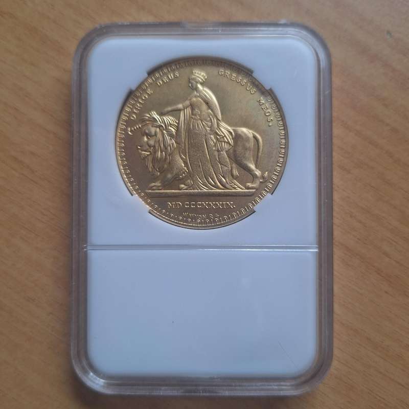 Replica vintage British 1839 Queen Victoria & Lion collectible souvenir coin