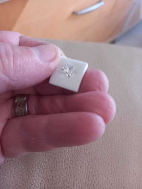 1.37ct Princess cut Diamond E Vs2 2EX (CVD)