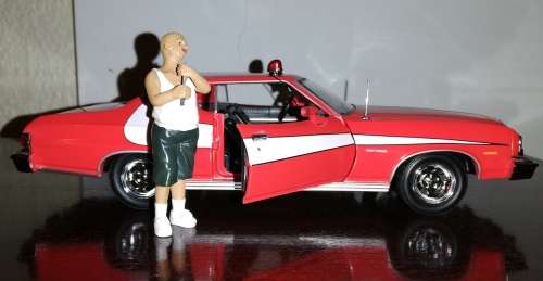 Figurine Car Thief   1/24 New in Double Pack  - American Diorama  Reduced - Madness -Q/ Discount