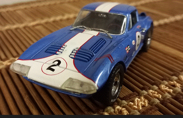 Special Listing RieBad '62 Corvette  Race Car Coupe  D/Cast  1/43
