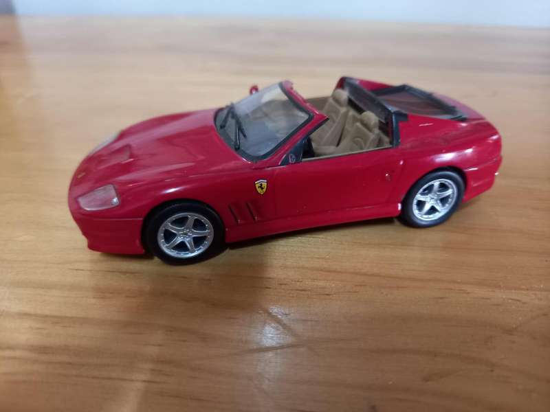 Ferrari SuperAmerica  Die Cast Model    Scale 1/43 T Make Change to Spider