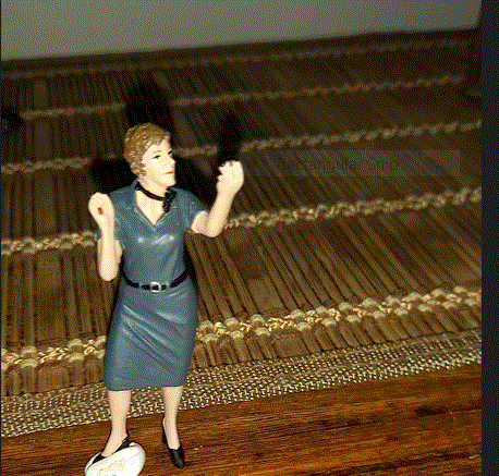 Figurine Lady Figure  Scale  1/24 New in Double Pack  - American Diorama  Quantity Discount