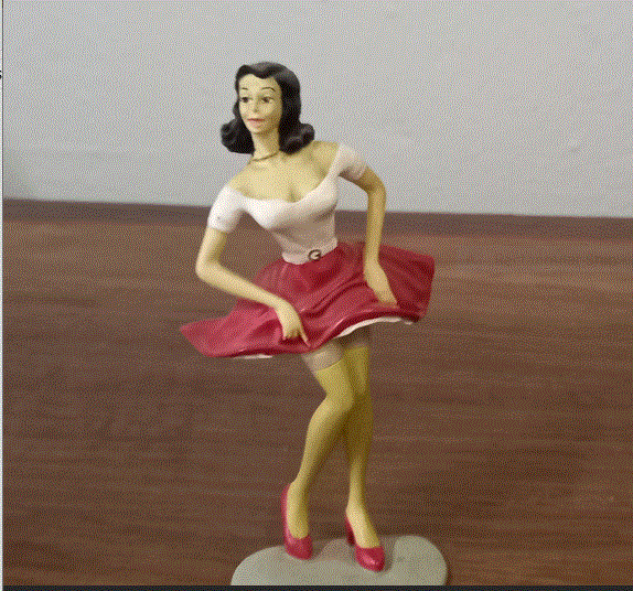 Figurine Girl  Red Dress American Diorama  Sc  1/18 - A Good a New   -   Reduced - Clearance Q/ Disc