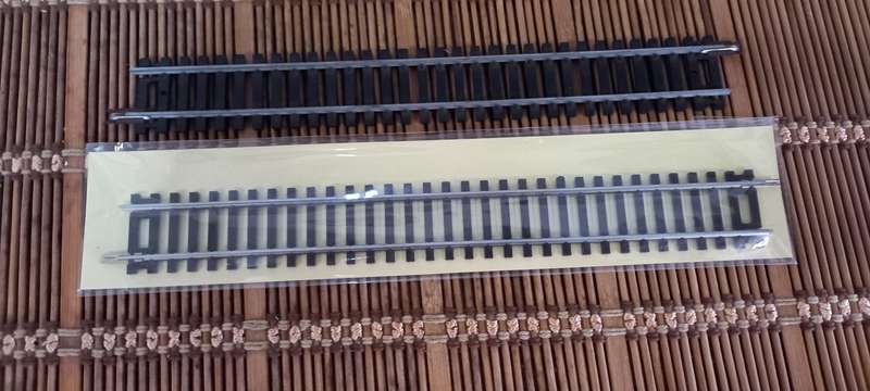 Lima Straight Tracks   HO  x 1 2 + 1  -      Cleaned