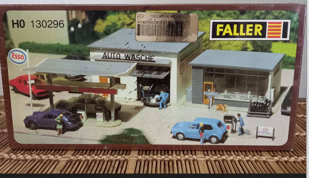 Service Station  Large - KIT -HO - FALLER -Awesome ! SOLD OUT