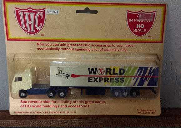 Truck w Large Container  HO   27 Cm L - International Hobby Corp.    New For Train Layouts-