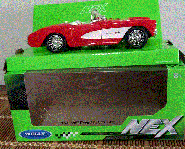 '57 Chevrolet Corvette Roadster Die Cast Model   Scale  1/24 New in D/Box -WELLY NEX        Q/ Disc.
