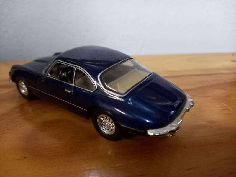 Special Listing f ShiNai:   Ferrari  Combo ( x 2 ) Die Cast Models    Scale 1/43 T Makes  Madness