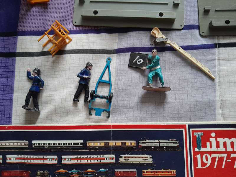 Lima Train accessories