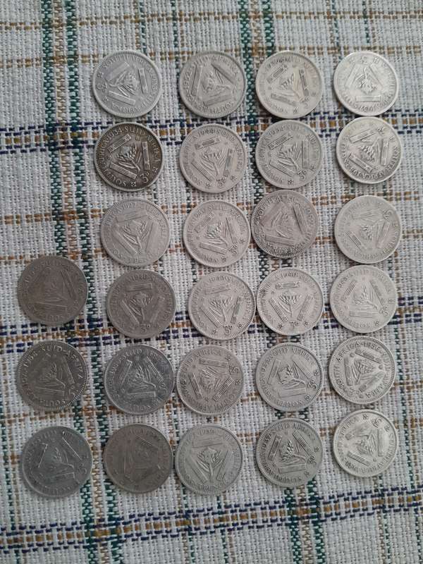 3 D Coins x87