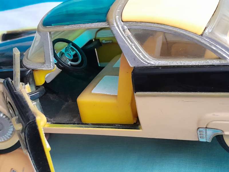 Ford Fairlane Crown Victoria 1 : 18