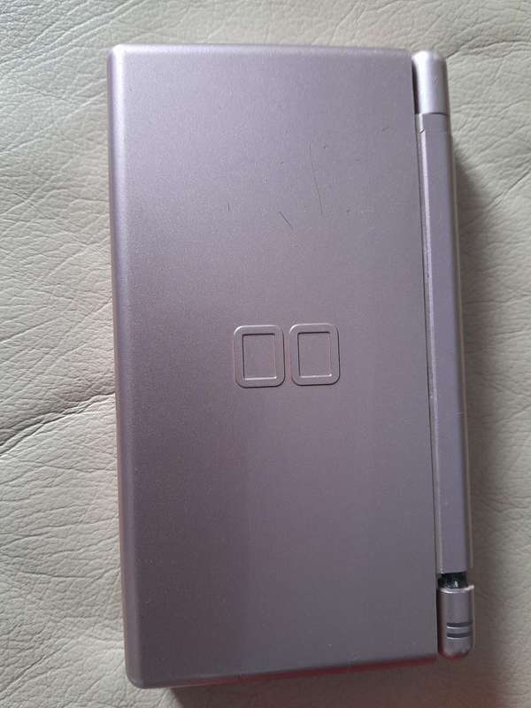 Nintendo DS Lite