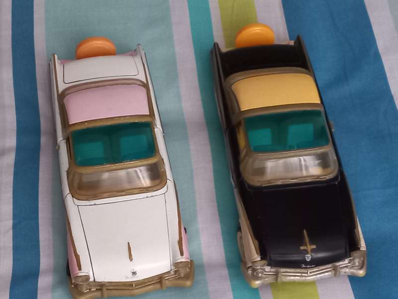 Ford Fairlane Crown Victoria 1 : 18