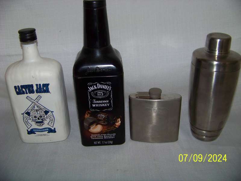Bar display items