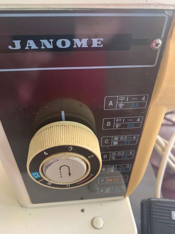 Vintage Janome Sewing Machine - Free Shipping