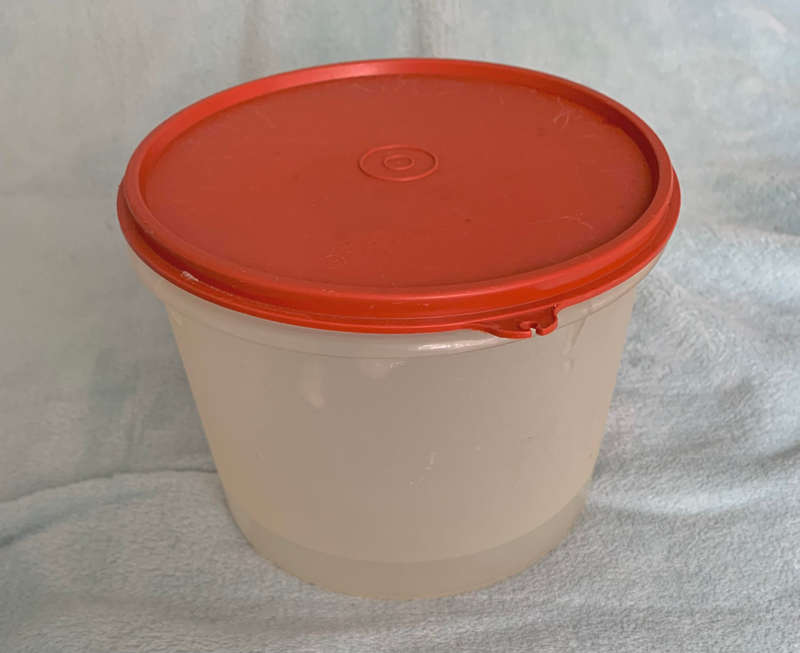 Set of Tupperware Boxes