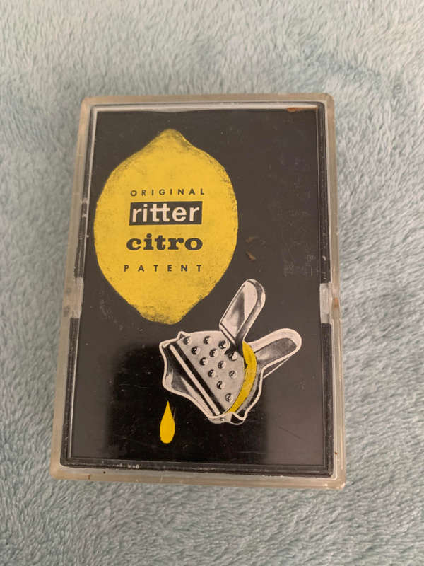 German lemon wedge squeezer