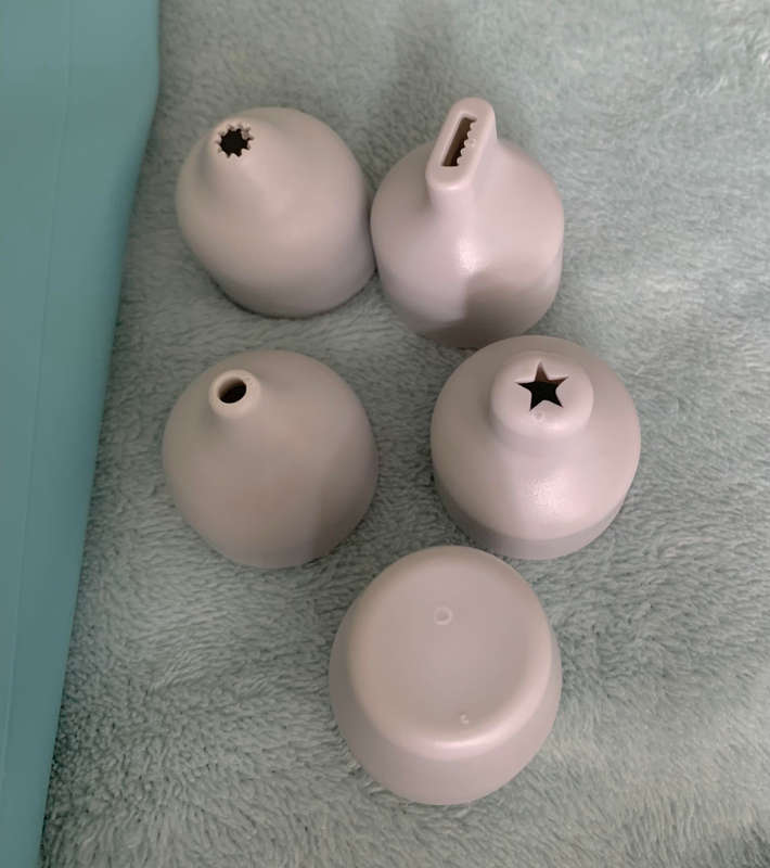 Silicone cake icing set