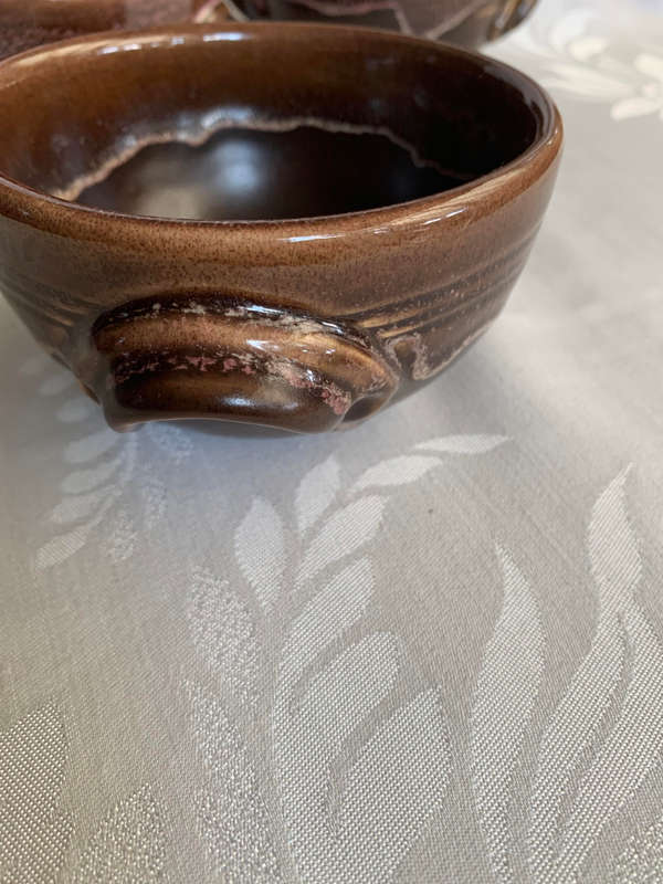 6 Pottery bowls