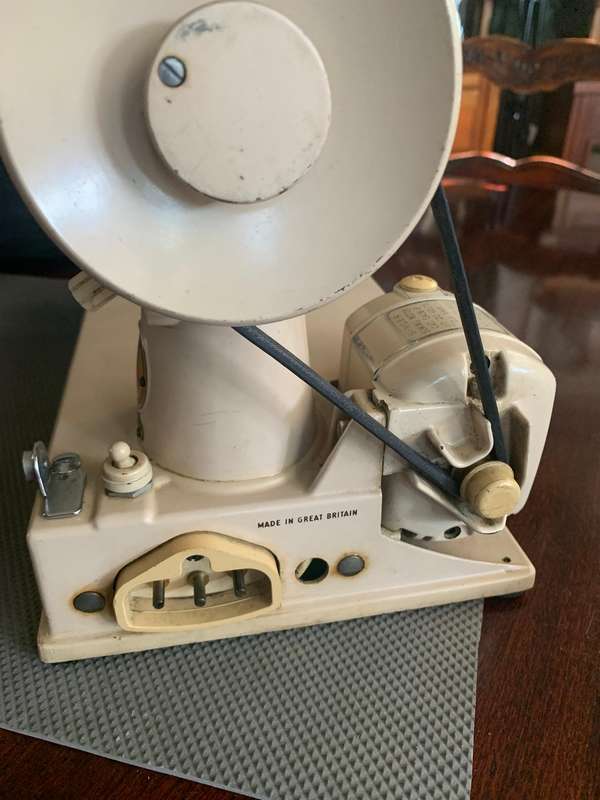 Vintage Singer Fetherweight