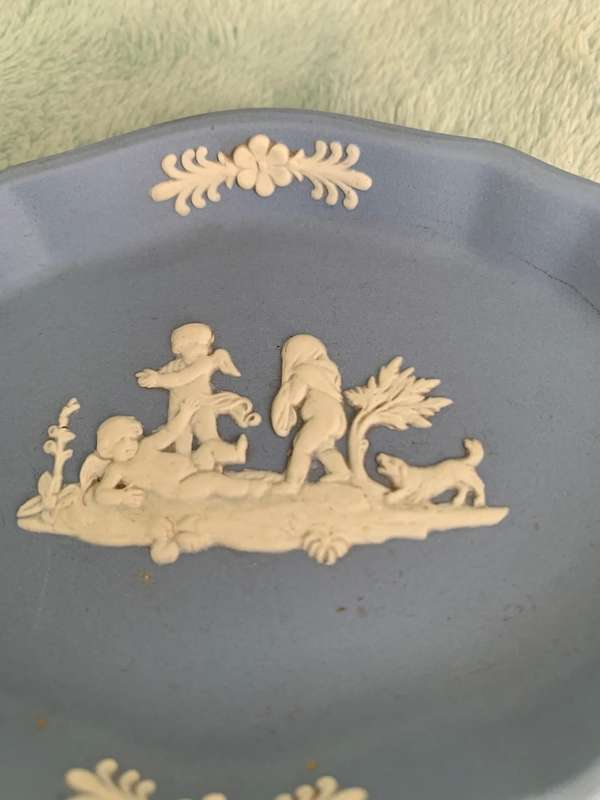 Wedgwood Pin dish with cherubs